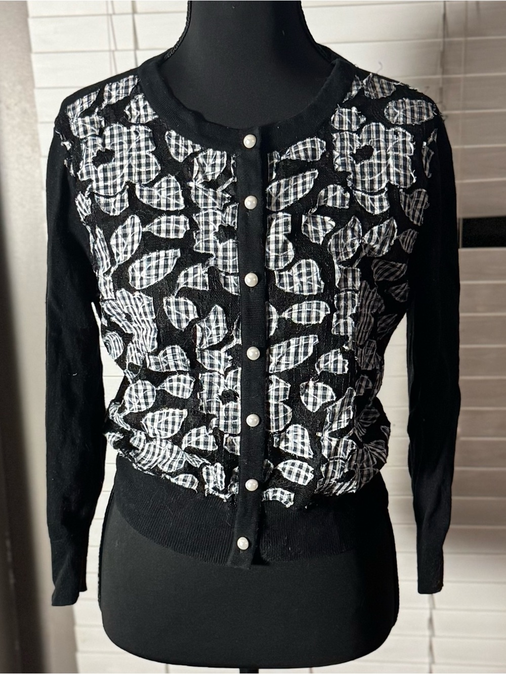 Karl Lagerfeld Paris XS Black Ivory Lace Cardigan Pearl Snap Knit Sweater, Small